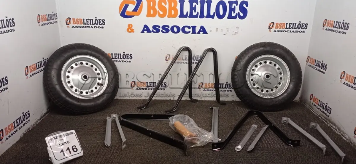 LOTE 116 - 02 KITS DE RODA DE CARRINHO DE MÃO. (NO ESTADO) ATENÇÃO! FAZER A VISITAÇÃO ANTES DE ARREMATAR, NÃO SABEMOS SE FUNCIONA, LEILÃO NÃO TEM GARANTIA E NEM DEVOLUÇÃO, SUJEITO A POSSÍVEIS AVARIAS VISÍVEIS/OCULTAS E/OU AUSÊNCIA DE COMPONENTES.