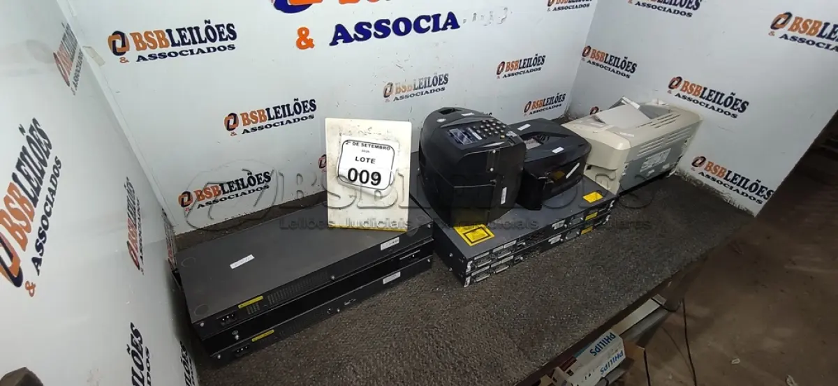 LOTE 009 - 01 01 IMPRESSORA MODELO LASERJET 1020 MARCA HP, 02 RELÓGIOS DE PONTO E 05 SWITCHS DE MARCAS E MODELOS DIVERSOS. (NO ESTADO) ATENÇÃO! FAZER A VISITAÇÃO ANTES DE ARREMATAR, NÃO SABEMOS SE FUNCIONA, LEILÃO NÃO TEM GARANTIA E NEM DEVOLUÇÃO, SUJEITO A POSSÍVEIS AVARIAS VISÍVEIS/OCULTAS E/OU AUSÊNCIA DE COMPONENTES.