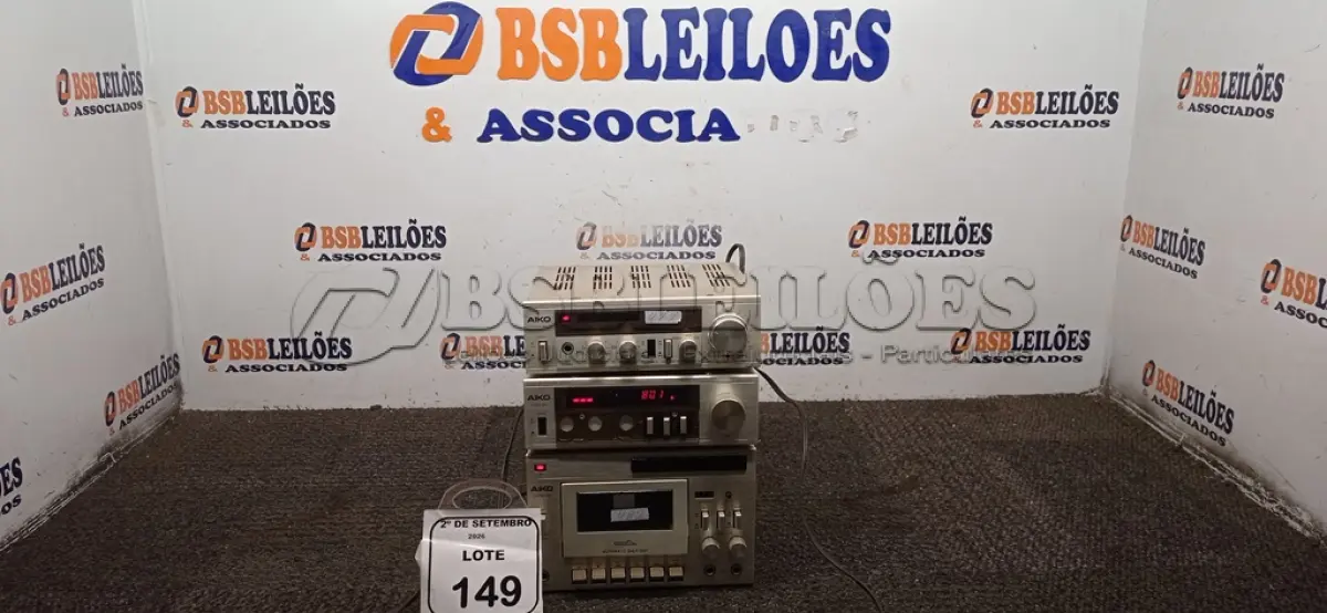 LOTE 149 - 01 SINTONIZADOR AM/FM, 01 AMPLIFICADOR E 01 TOCA FITAS MARCA AIKO. (NO ESTADO) ATENÇÃO! FAZER A VISITAÇÃO ANTES DE ARREMATAR, NÃO SABEMOS SE FUNCIONA, LEILÃO NÃO TEM GARANTIA E NEM DEVOLUÇÃO, SUJEITO A POSSÍVEIS AVARIAS VISÍVEIS/OCULTAS E/OU AUSÊNCIA DE COMPONENTES.