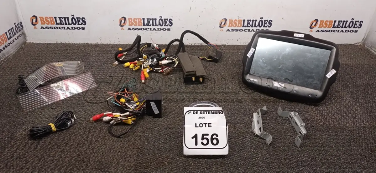 LOTE 156 - 01 MULTIMIDIA AUTOMOTIVA. (NO ESTADO) ATENÇÃO! FAZER A VISITAÇÃO ANTES DE ARREMATAR, NÃO SABEMOS SE FUNCIONA, LEILÃO NÃO TEM GARANTIA E NEM DEVOLUÇÃO, SUJEITO A POSSÍVEIS AVARIAS VISÍVEIS/OCULTAS E/OU AUSÊNCIA DE COMPONENTES.