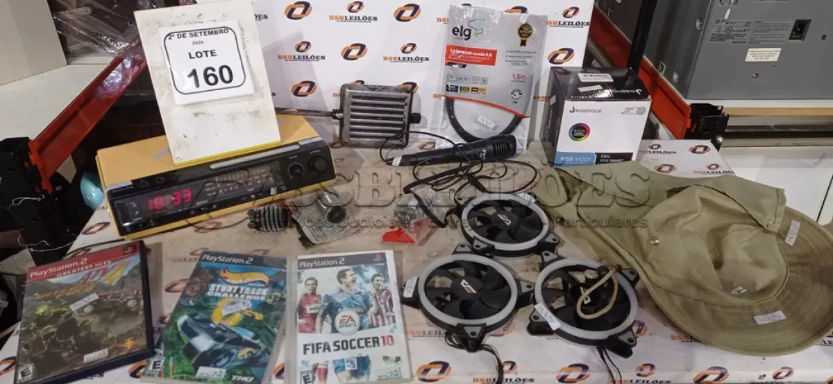 LOTE 160 - 03 COOLERS RGB, 01 CHAPÉU DE PESCADOR, 03 RESISTÊNCIAS DE DUCHA, 01 CABO HDMI, 03 JOGOS DE PS2, 01 MICROFONE E 01 RÁDIO DESPERTADOR. (NO ESTADO) ATENÇÃO! FAZER A VISITAÇÃO ANTES DE ARREMATAR, NÃO SABEMOS SE FUNCIONA, LEILÃO NÃO TEM GARANTIA E NEM DEVOLUÇÃO, SUJEITO A POSSÍVEIS AVARIAS VISÍVEIS/OCULTAS E/OU AUSÊNCIA DE COMPONENTES.