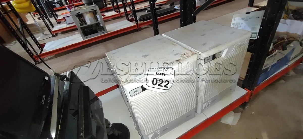 LOTE 022 - 02 DESUMIDIFICADORES MARCA ARSEC. (NO ESTADO) ATENÇÃO! FAZER A VISITAÇÃO ANTES DE ARREMATAR, NÃO SABEMOS SE FUNCIONA, LEILÃO NÃO TEM GARANTIA E NEM DEVOLUÇÃO, SUJEITO A POSSÍVEIS AVARIAS VISÍVEIS/OCULTAS E/OU AUSÊNCIA DE COMPONENTES.