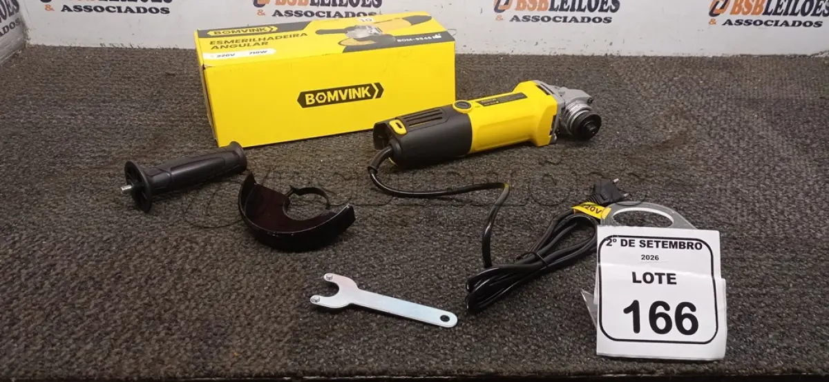 LOTE 166 - 01 ESMERILHADEIRA ANGULAR 220V. (NO ESTADO) ATENÇÃO! FAZER A VISITAÇÃO ANTES DE ARREMATAR, NÃO SABEMOS SE FUNCIONA, LEILÃO NÃO TEM GARANTIA E NEM DEVOLUÇÃO, SUJEITO A POSSÍVEIS AVARIAS VISÍVEIS/OCULTAS E/OU AUSÊNCIA DE COMPONENTES.