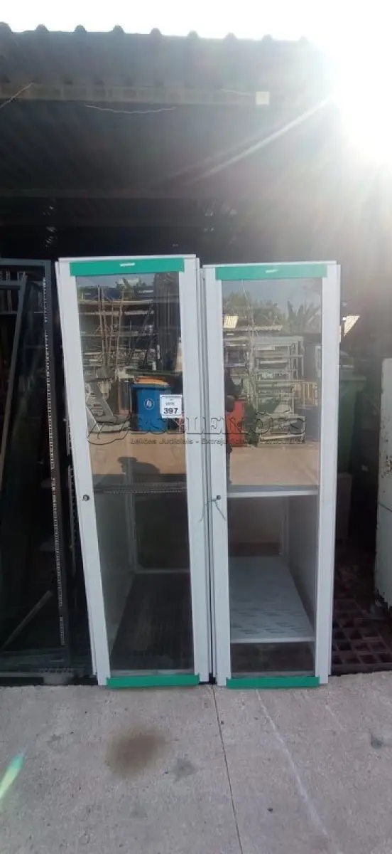 03 RACKS DE FERRO
