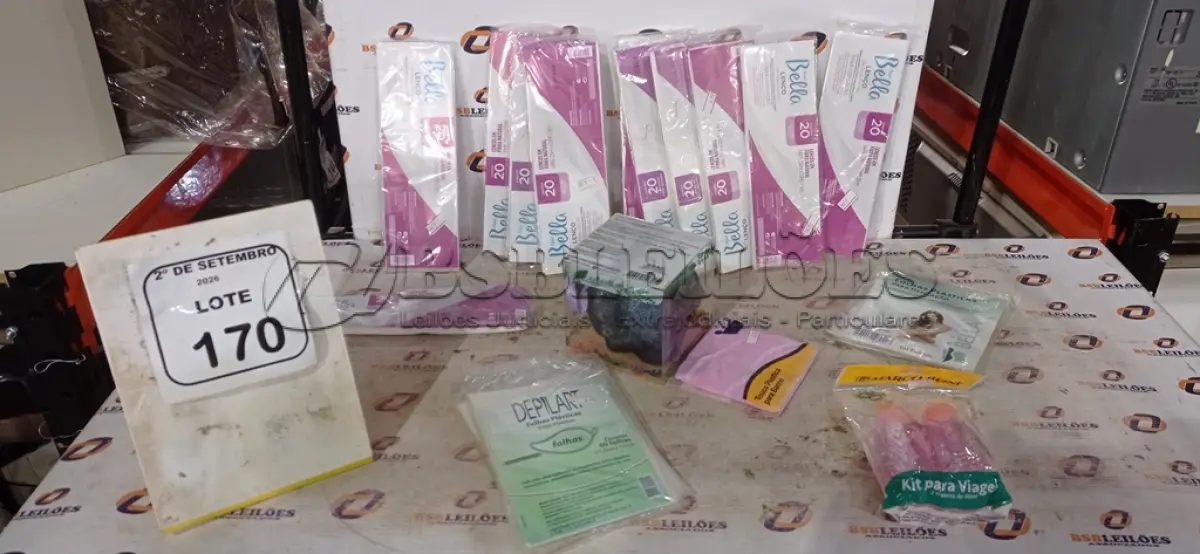 LOTE 170 - 01 LOTE COM UTENSÍLIOS DE HIGIENE E CUIDADOS PESSOAIS DIVERSOS. (NO ESTADO) ATENÇÃO! FAZER A VISITAÇÃO ANTES DE ARREMATAR, NÃO SABEMOS SE FUNCIONA, LEILÃO NÃO TEM GARANTIA E NEM DEVOLUÇÃO, SUJEITO A POSSÍVEIS AVARIAS VISÍVEIS/OCULTAS E/OU AUSÊNCIA DE COMPONENTES.