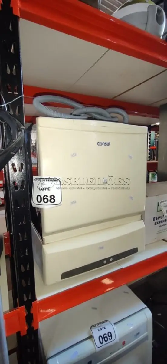 LOTE 068 - 01 LAVA LOUÇA MARCA CONSUL. (NO ESTADO) ATENÇÃO! FAZER A VISITAÇÃO ANTES DE ARREMATAR, NÃO SABEMOS SE FUNCIONA, LEILÃO NÃO TEM GARANTIA E NEM DEVOLUÇÃO, SUJEITO A POSSÍVEIS AVARIAS VISÍVEIS/OCULTAS E/OU AUSÊNCIA DE COMPONENTES.