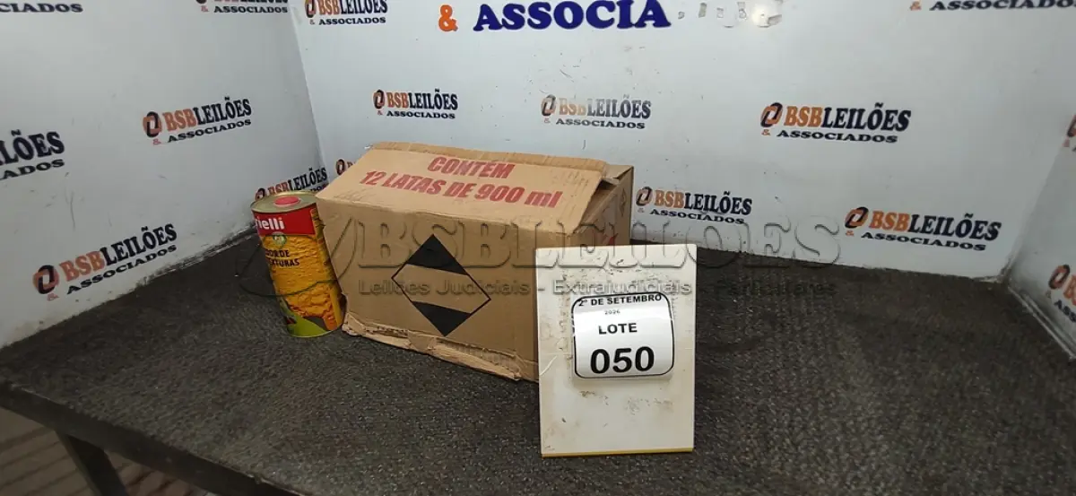 LOTE 050 - 12 LATAS DE REMOVEDORES DE TINTAS E TEXTURAS DE 900ML CADA. (NO ESTADO) ATENÇÃO! FAZER A VISITAÇÃO ANTES DE ARREMATAR, NÃO SABEMOS SE FUNCIONA, LEILÃO NÃO TEM GARANTIA E NEM DEVOLUÇÃO, SUJEITO A POSSÍVEIS AVARIAS VISÍVEIS/OCULTAS E/OU AUSÊNCIA DE COMPONENTES.