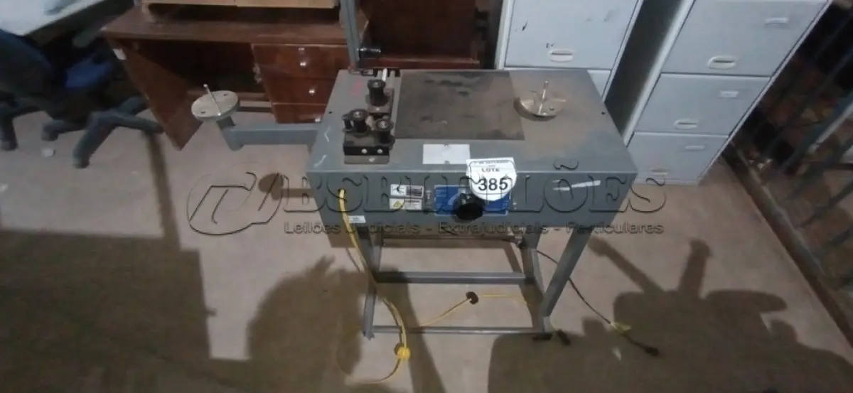 01 MÁQUINA DE EMBALAGEM/ROTULAGEM