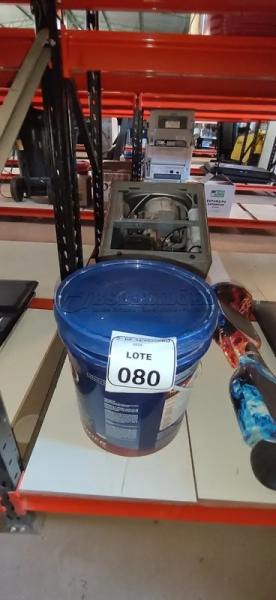 LOTE 080 - 01 BALDE DE TINTA ACRÍLICA STANDARD NA COR MELÃO ROSA FOSCO DE 16L MARCA DUCRYL. (NO ESTADO) ATENÇÃO! FAZER A VISITAÇÃO ANTES DE ARREMATAR, NÃO SABEMOS SE FUNCIONA, LEILÃO NÃO TEM GARANTIA E NEM DEVOLUÇÃO, SUJEITO A POSSÍVEIS AVARIAS VISÍVEIS/OCULTAS E/OU AUSÊNCIA DE COMPONENTES.