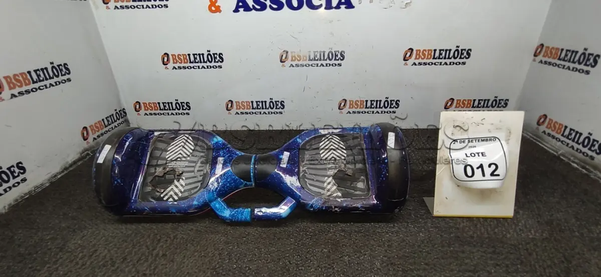 LOTE 012 - 01 HOVERBOARD SEM CARREGADOR. (NO ESTADO) ATENÇÃO! FAZER A VISITAÇÃO ANTES DE ARREMATAR, NÃO SABEMOS SE FUNCIONA, LEILÃO NÃO TEM GARANTIA E NEM DEVOLUÇÃO, SUJEITO A POSSÍVEIS AVARIAS VISÍVEIS/OCULTAS E/OU AUSÊNCIA DE COMPONENTES.