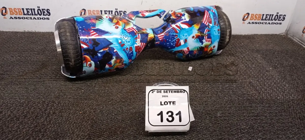 LOTE 131 - 01 HOVERBOARD SEM CARREGADOR. (NO ESTADO) ATENÇÃO! FAZER A VISITAÇÃO ANTES DE ARREMATAR, NÃO SABEMOS SE FUNCIONA, LEILÃO NÃO TEM GARANTIA E NEM DEVOLUÇÃO, SUJEITO A POSSÍVEIS AVARIAS VISÍVEIS/OCULTAS E/OU AUSÊNCIA DE COMPONENTES.
