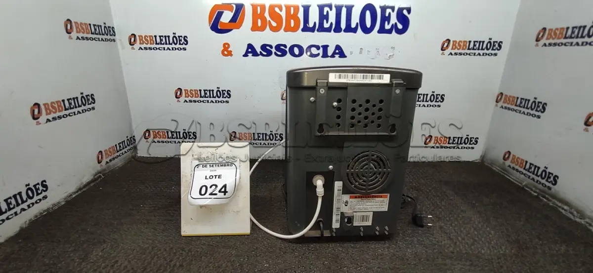 LOTE 024 - 01 PURIFICADOR DE ÁGUA MARCA CONSUL. (NO ESTADO) ATENÇÃO! FAZER A VISITAÇÃO ANTES DE ARREMATAR, NÃO SABEMOS SE FUNCIONA, LEILÃO NÃO TEM GARANTIA E NEM DEVOLUÇÃO, SUJEITO A POSSÍVEIS AVARIAS VISÍVEIS/OCULTAS E/OU AUSÊNCIA DE COMPONENTES.
