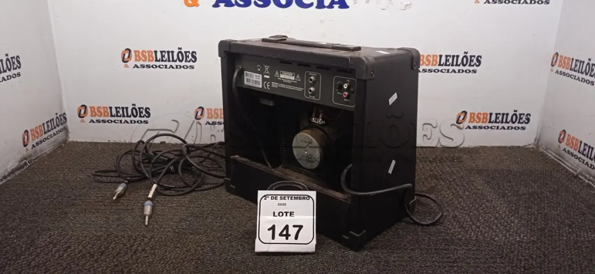 LOTE 147 - 01 CAIXA AMPLIFICADORA MODELO MG 15R MARCA ROXY. (NO ESTADO) ATENÇÃO! FAZER A VISITAÇÃO ANTES DE ARREMATAR, NÃO SABEMOS SE FUNCIONA, LEILÃO NÃO TEM GARANTIA E NEM DEVOLUÇÃO, SUJEITO A POSSÍVEIS AVARIAS VISÍVEIS/OCULTAS E/OU AUSÊNCIA DE COMPONENTES.