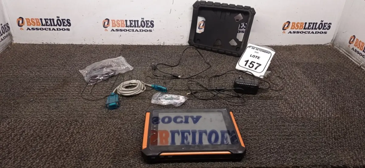 LOTE 157 - 01 TABLET MODELO QAV801 MARCA TABRA. (NO ESTADO) ATENÇÃO! FAZER A VISITAÇÃO ANTES DE ARREMATAR, NÃO SABEMOS SE FUNCIONA, LEILÃO NÃO TEM GARANTIA E NEM DEVOLUÇÃO, SUJEITO A POSSÍVEIS AVARIAS VISÍVEIS/OCULTAS E/OU AUSÊNCIA DE COMPONENTES.