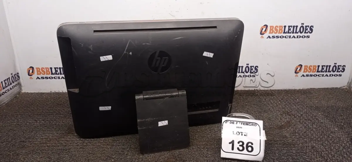 LOTE 136 - 01 COMPUTADOR ALL IN ONE MARCA HP. (NO ESTADO) ATENÇÃO! FAZER A VISITAÇÃO ANTES DE ARREMATAR, NÃO SABEMOS SE FUNCIONA, LEILÃO NÃO TEM GARANTIA E NEM DEVOLUÇÃO, SUJEITO A POSSÍVEIS AVARIAS VISÍVEIS/OCULTAS E/OU AUSÊNCIA DE COMPONENTES.