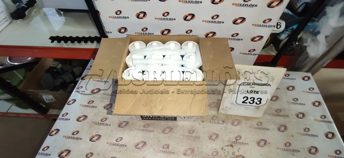 LOTE 233 - 12 CARTUCHOS DE SILICONE ACÉTICO MULTIUSO DE 250ML CADA MARCA UNIPEGA. (NO ESTADO) ATENÇÃO! FAZER A VISITAÇÃO ANTES DE ARREMATAR, NÃO SABEMOS SE FUNCIONA, LEILÃO NÃO TEM GARANTIA E NEM DEVOLUÇÃO, SUJEITO A POSSÍVEIS AVARIAS VISÍVEIS/OCULTAS E/OU AUSÊNCIA DE COMPONENTES.