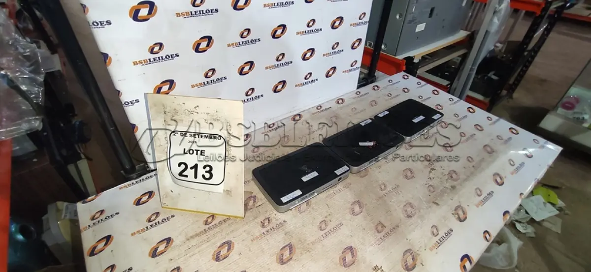 LOTE 213 - 03 MINIS COMPUTADORES TERMINAIS WYSE SEM FONTE. (NO ESTADO) ATENÇÃO! FAZER A VISITAÇÃO ANTES DE ARREMATAR, NÃO SABEMOS SE FUNCIONA, LEILÃO NÃO TEM GARANTIA E NEM DEVOLUÇÃO, SUJEITO A POSSÍVEIS AVARIAS VISÍVEIS/OCULTAS E/OU AUSÊNCIA DE COMPONENTES.