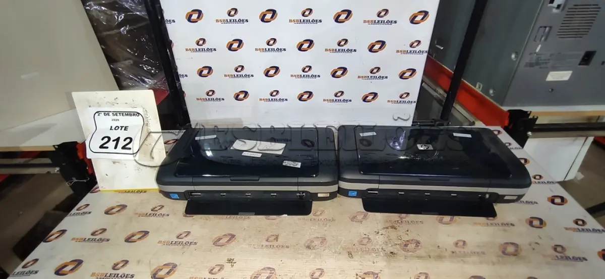 LOTE 212 - 02 IMPRESSORAS HP VIA BLUETOOTH.  (NO ESTADO) ATENÇÃO! FAZER A VISITAÇÃO ANTES DE ARREMATAR, NÃO SABEMOS SE FUNCIONA, LEILÃO NÃO TEM GARANTIA E NEM DEVOLUÇÃO, SUJEITO A POSSÍVEIS AVARIAS VISÍVEIS/OCULTAS E/OU AUSÊNCIA DE COMPONENTES.