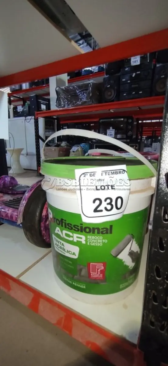 LOTE 230 - 01 BALDE DE TINTA ACRÍLICA NA COR PÊSSEGO FOSCO DE 18L MARCA PROFISSIONAL ACR. (NO ESTADO) ATENÇÃO! FAZER A VISITAÇÃO ANTES DE ARREMATAR, NÃO SABEMOS SE FUNCIONA, LEILÃO NÃO TEM GARANTIA E NEM DEVOLUÇÃO, SUJEITO A POSSÍVEIS AVARIAS VISÍVEIS/OCULTAS E/OU AUSÊNCIA DE COMPONENTES.