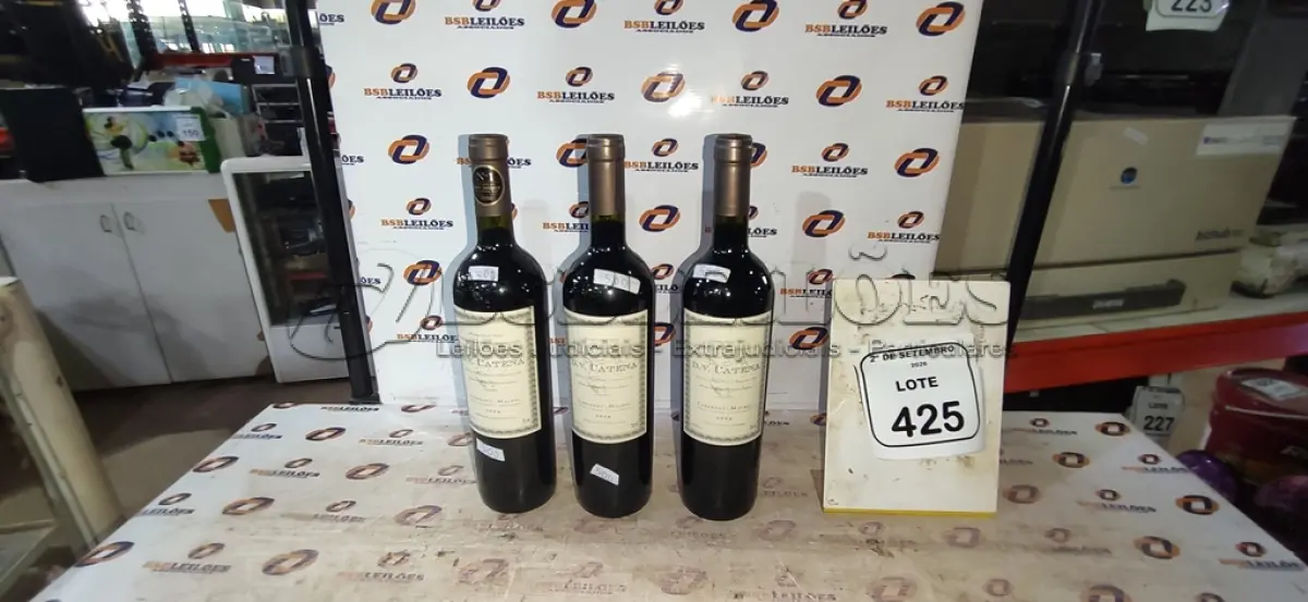 LOTE 425