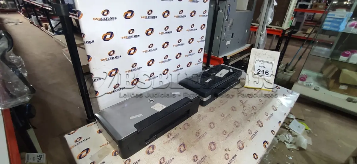 LOTE 216 - 02 IMPRESSORAS HP VIA BLUETOOTH.  (NO ESTADO) ATENÇÃO! FAZER A VISITAÇÃO ANTES DE ARREMATAR, NÃO SABEMOS SE FUNCIONA, LEILÃO NÃO TEM GARANTIA E NEM DEVOLUÇÃO, SUJEITO A POSSÍVEIS AVARIAS VISÍVEIS/OCULTAS E/OU AUSÊNCIA DE COMPONENTES.