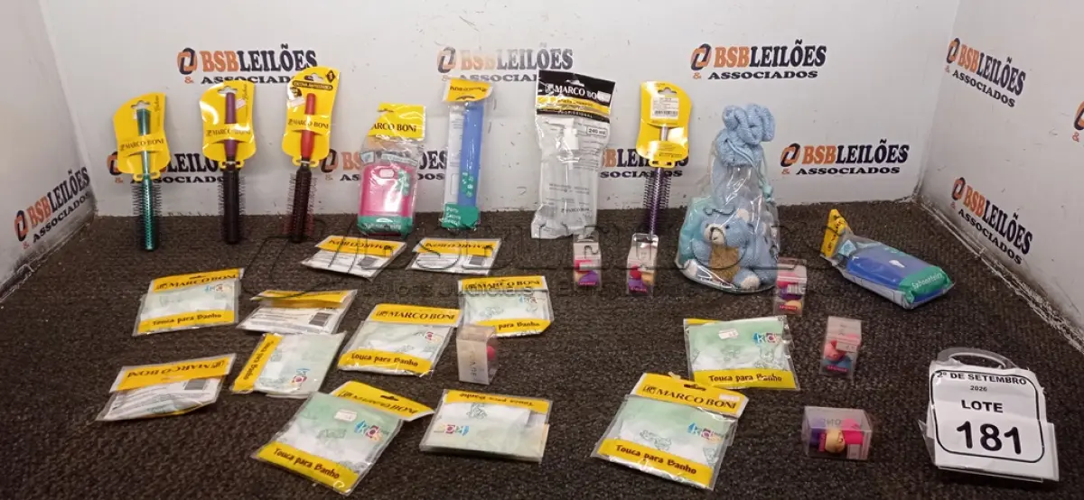 LOTE 181 - 01 LOTE COM UTENSÍLIOS DE HIGIENE E CUIDADOS PESSOAIS DIVERSOS. (NO ESTADO) ATENÇÃO! FAZER A VISITAÇÃO ANTES DE ARREMATAR, NÃO SABEMOS SE FUNCIONA, LEILÃO NÃO TEM GARANTIA E NEM DEVOLUÇÃO, SUJEITO A POSSÍVEIS AVARIAS VISÍVEIS/OCULTAS E/OU AUSÊNCIA DE COMPONENTES.