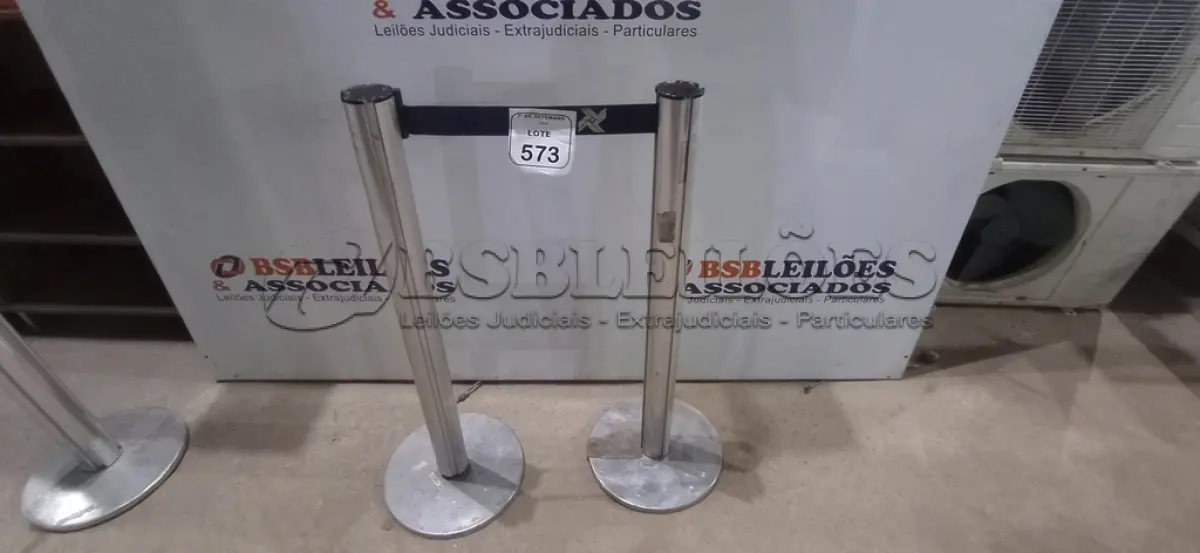 LOTE 573