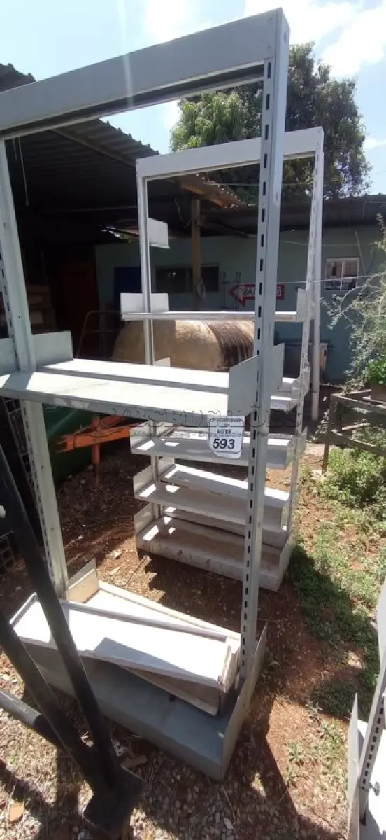 LOTE 593