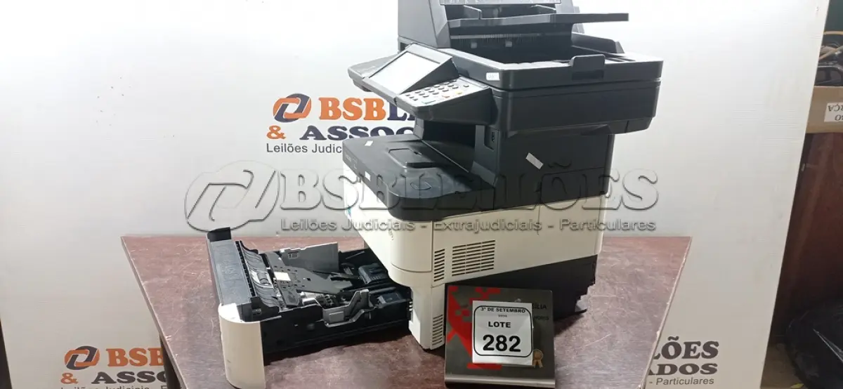 LOTE 282 - 01 IMPRESSORA MULTIFUNCIONAL MODELO M3040IDN MARCA KYOCERA. (NO ESTADO) ATENÇÃO! FAZER A VISITAÇÃO ANTES DE ARREMATAR, NÃO SABEMOS SE FUNCIONA, LEILÃO NÃO TEM GARANTIA E NEM DEVOLUÇÃO, SUJEITO A POSSÍVEIS AVARIAS VISÍVEIS/OCULTAS E/OU AUSÊNCIA DE COMPONENTES.
