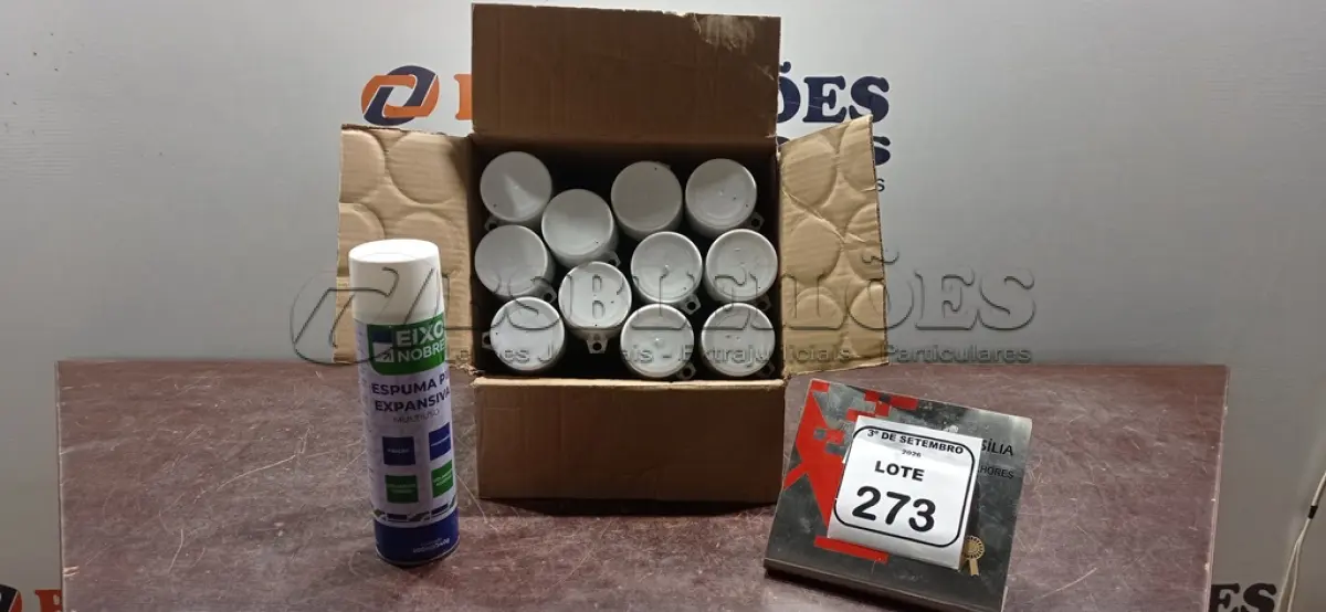 LOTE 273 - 12 UNIDADES DE ESPUMA PU EXPANSIVA DE 500ML CADA MARCA EIXO NOBRE. (NO ESTADO) ATENÇÃO! FAZER A VISITAÇÃO ANTES DE ARREMATAR, NÃO SABEMOS SE FUNCIONA, LEILÃO NÃO TEM GARANTIA E NEM DEVOLUÇÃO, SUJEITO A POSSÍVEIS AVARIAS VISÍVEIS/OCULTAS E/OU AUSÊNCIA DE COMPONENTES.