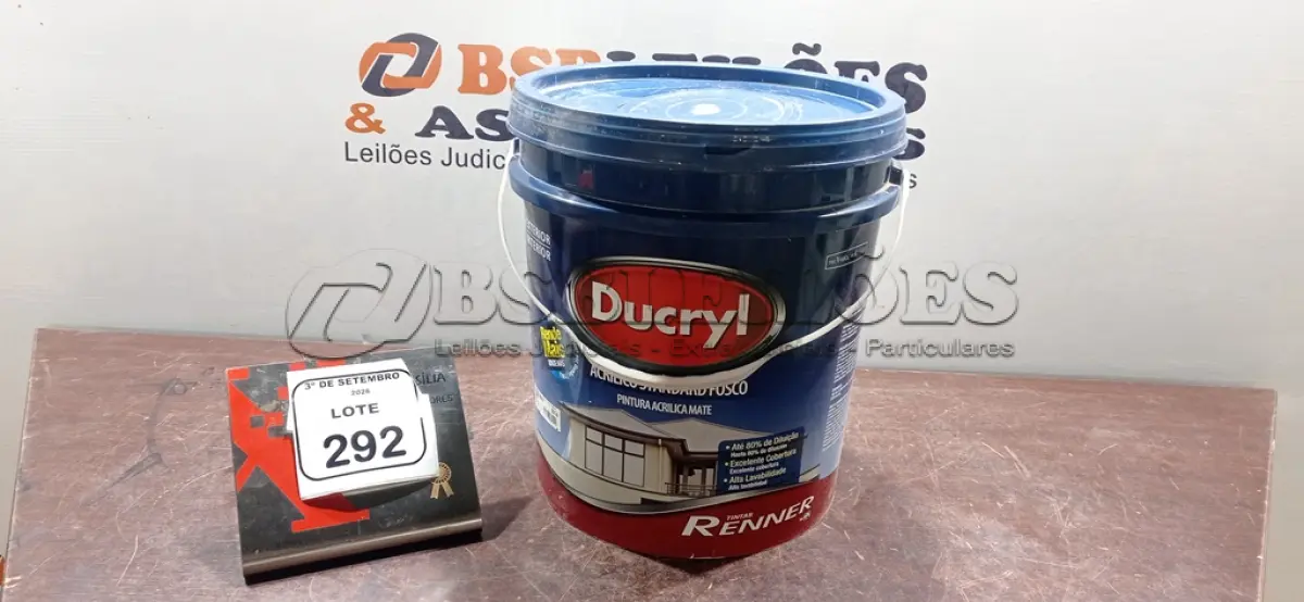 LOTE 292 - 01 BALDE DE TINTA ACRÍLICA NA COR CÉU VERÃO FOSCO DE 18L MARCA DUCRYL. (NO ESTADO) ATENÇÃO! FAZER A VISITAÇÃO ANTES DE ARREMATAR, NÃO SABEMOS SE FUNCIONA, LEILÃO NÃO TEM GARANTIA E NEM DEVOLUÇÃO, SUJEITO A POSSÍVEIS AVARIAS VISÍVEIS/OCULTAS E/OU AUSÊNCIA DE COMPONENTES.