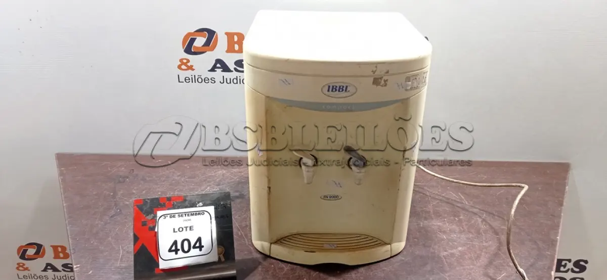 LOTE 404 - 01 BEBEDOURO PARA GARRAFÃO MARCA IBBL. (NO ESTADO) ATENÇÃO! FAZER A VISITAÇÃO ANTES DE ARREMATAR, NÃO SABEMOS SE FUNCIONA, LEILÃO NÃO TEM GARANTIA E NEM DEVOLUÇÃO, SUJEITO A POSSÍVEIS AVARIAS VISÍVEIS/OCULTAS E/OU AUSÊNCIA DE COMPONENTES.