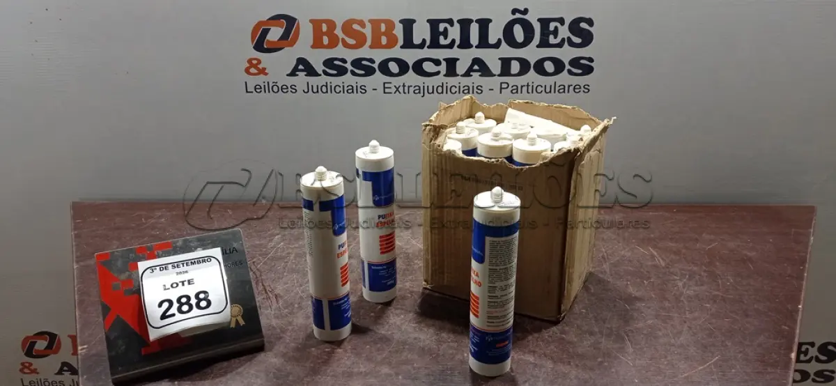 LOTE 288 - 12 UNIDADES DE FIXA ESPELHO DE 400G CADA NA COR BRANCA MARCA MONUMENTAL. (NO ESTADO) ATENÇÃO! FAZER A VISITAÇÃO ANTES DE ARREMATAR, NÃO SABEMOS SE FUNCIONA, LEILÃO NÃO TEM GARANTIA E NEM DEVOLUÇÃO, SUJEITO A POSSÍVEIS AVARIAS VISÍVEIS/OCULTAS E/OU AUSÊNCIA DE COMPONENTES.