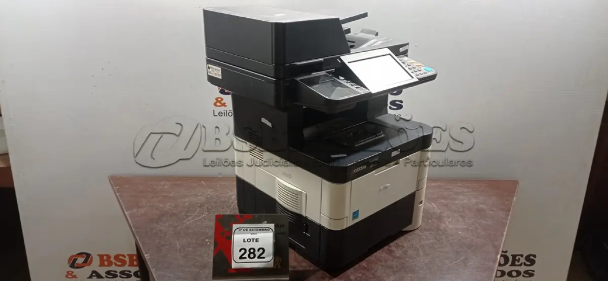 LOTE 282 - 01 IMPRESSORA MULTIFUNCIONAL MODELO M3040IDN MARCA KYOCERA. (NO ESTADO) ATENÇÃO! FAZER A VISITAÇÃO ANTES DE ARREMATAR, NÃO SABEMOS SE FUNCIONA, LEILÃO NÃO TEM GARANTIA E NEM DEVOLUÇÃO, SUJEITO A POSSÍVEIS AVARIAS VISÍVEIS/OCULTAS E/OU AUSÊNCIA DE COMPONENTES.