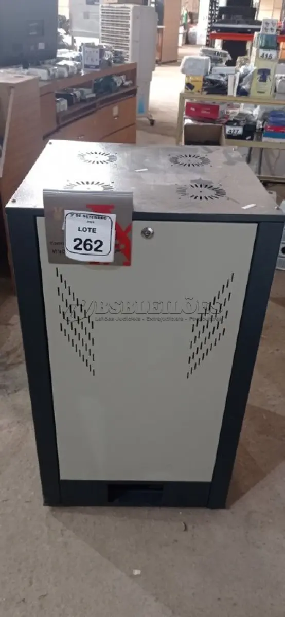 LOTE 262 - 01 RACK COMPLETO. (NO ESTADO) ATENÇÃO! FAZER A VISITAÇÃO ANTES DE ARREMATAR, NÃO SABEMOS SE FUNCIONA, LEILÃO NÃO TEM GARANTIA E NEM DEVOLUÇÃO, SUJEITO A POSSÍVEIS AVARIAS VISÍVEIS/OCULTAS E/OU AUSÊNCIA DE COMPONENTES.