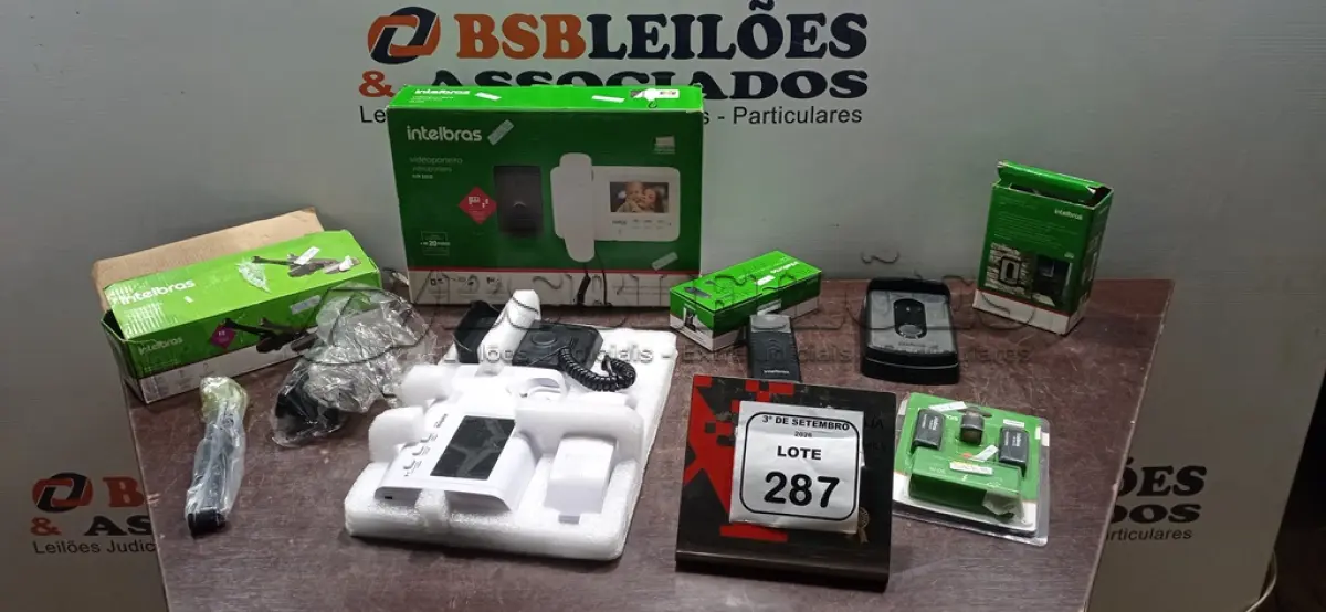 LOTE 287 - 01 VÍDEO PORTEIRO, 01 MODULO EXTERNO, 01 MOLA AÉREA, 01 FONTE AC/DC 12,8 VDC E 01 EXTENSOR DE VÍDEO HDMI MARCA INTELBRAS. (NO ESTADO) ATENÇÃO! FAZER A VISITAÇÃO ANTES DE ARREMATAR, NÃO SABEMOS SE FUNCIONA, LEILÃO NÃO TEM GARANTIA E NEM DEVOLUÇÃO, SUJEITO A POSSÍVEIS AVARIAS VISÍVEIS/OCULTAS E/OU AUSÊNCIA DE COMPONENTES.