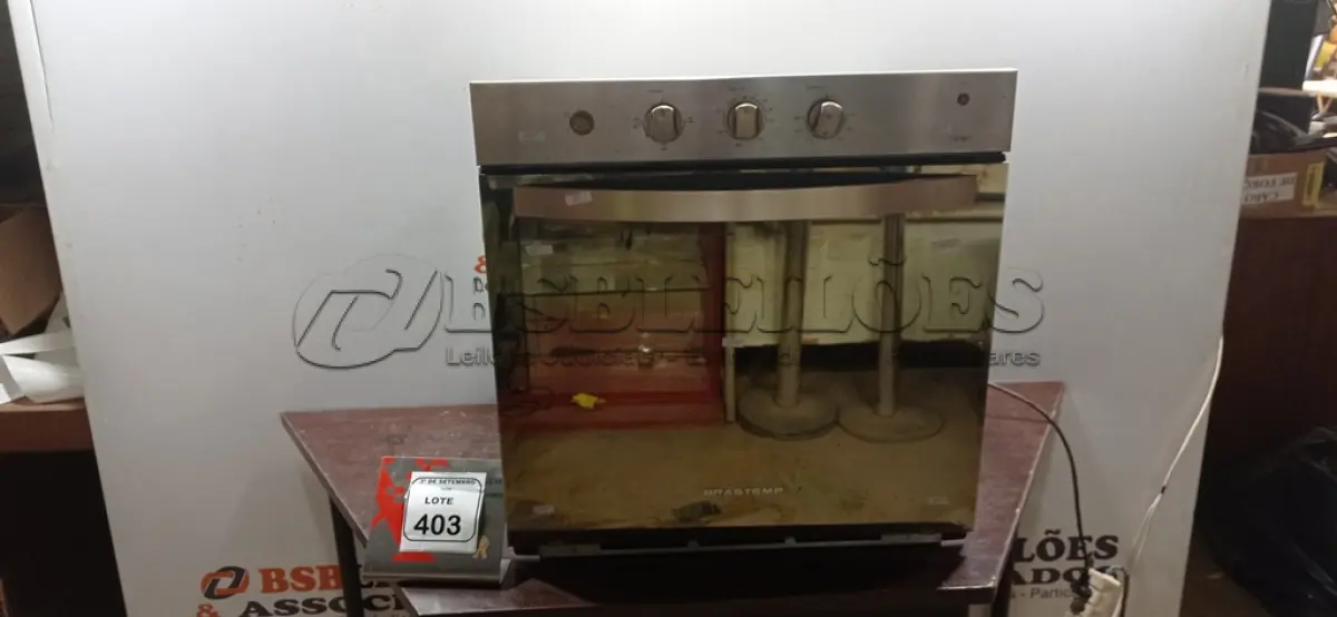 LOTE 403 - 01 FORNO DE EMBUTIR MARCA BRASTEMP. (NO ESTADO) ATENÇÃO! FAZER A VISITAÇÃO ANTES DE ARREMATAR, NÃO SABEMOS SE FUNCIONA, LEILÃO NÃO TEM GARANTIA E NEM DEVOLUÇÃO, SUJEITO A POSSÍVEIS AVARIAS VISÍVEIS/OCULTAS E/OU AUSÊNCIA DE COMPONENTES.
