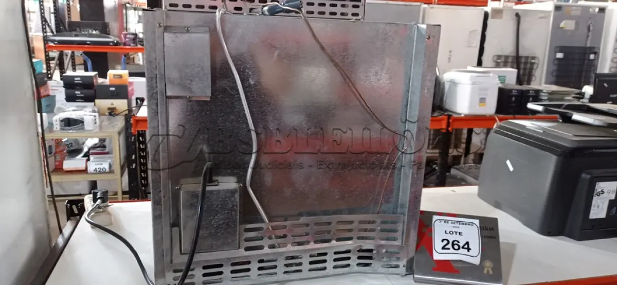 LOTE 264 - 01 FORNO DE EMBUTIR MARCA BRASTEMP. (NO ESTADO) ATENÇÃO! FAZER A VISITAÇÃO ANTES DE ARREMATAR, NÃO SABEMOS SE FUNCIONA, LEILÃO NÃO TEM GARANTIA E NEM DEVOLUÇÃO, SUJEITO A POSSÍVEIS AVARIAS VISÍVEIS/OCULTAS E/OU AUSÊNCIA DE COMPONENTES.