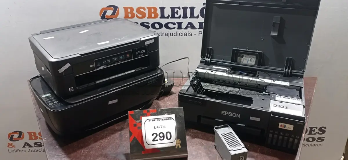 LOTE 290 - 01 IMPRESSORA MODELO DESKJET GT 5822 MARCA HP E 01 IMPRESSORA MODELO L8050 MARCA EPSON. (NO ESTADO) ATENÇÃO! FAZER A VISITAÇÃO ANTES DE ARREMATAR, NÃO SABEMOS SE FUNCIONA, LEILÃO NÃO TEM GARANTIA E NEM DEVOLUÇÃO, SUJEITO A POSSÍVEIS AVARIAS VISÍVEIS/OCULTAS E/OU AUSÊNCIA DE COMPONENTES.