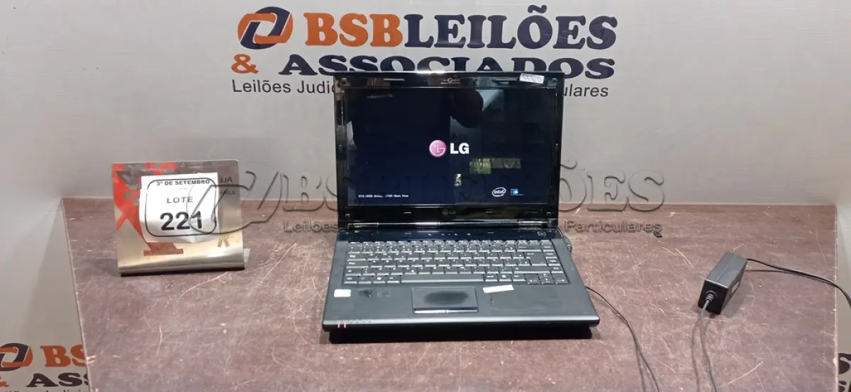 LOTE 221