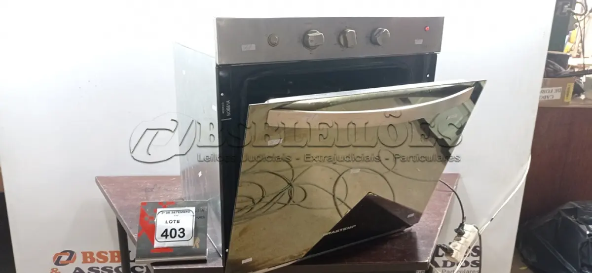 LOTE 403 - 01 FORNO DE EMBUTIR MARCA BRASTEMP. (NO ESTADO) ATENÇÃO! FAZER A VISITAÇÃO ANTES DE ARREMATAR, NÃO SABEMOS SE FUNCIONA, LEILÃO NÃO TEM GARANTIA E NEM DEVOLUÇÃO, SUJEITO A POSSÍVEIS AVARIAS VISÍVEIS/OCULTAS E/OU AUSÊNCIA DE COMPONENTES.