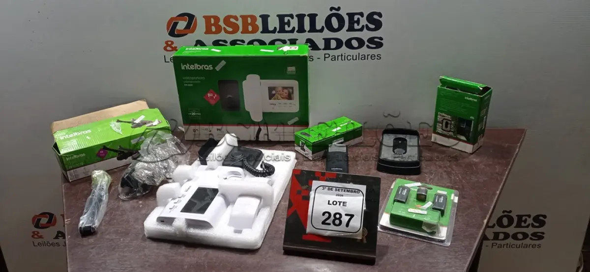 LOTE 287 - 01 VÍDEO PORTEIRO, 01 MODULO EXTERNO, 01 MOLA AÉREA, 01 FONTE AC/DC 12,8 VDC E 01 EXTENSOR DE VÍDEO HDMI MARCA INTELBRAS. (NO ESTADO) ATENÇÃO! FAZER A VISITAÇÃO ANTES DE ARREMATAR, NÃO SABEMOS SE FUNCIONA, LEILÃO NÃO TEM GARANTIA E NEM DEVOLUÇÃO, SUJEITO A POSSÍVEIS AVARIAS VISÍVEIS/OCULTAS E/OU AUSÊNCIA DE COMPONENTES.
