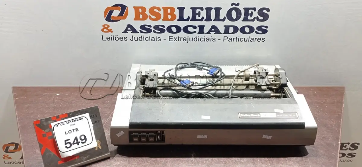 LOTE 549 - 01 IMPRESSORA MATRICIAL MODELO TRS-80 MARCA RADIO SHAEK. (NO ESTADO) ATENÇÃO! FAZER A VISITAÇÃO ANTES DE ARREMATAR, NÃO SABEMOS SE FUNCIONA, LEILÃO NÃO TEM GARANTIA E NEM DEVOLUÇÃO, SUJEITO A POSSÍVEIS AVARIAS VISÍVEIS/OCULTAS E/OU AUSÊNCIA DE COMPONENTES.