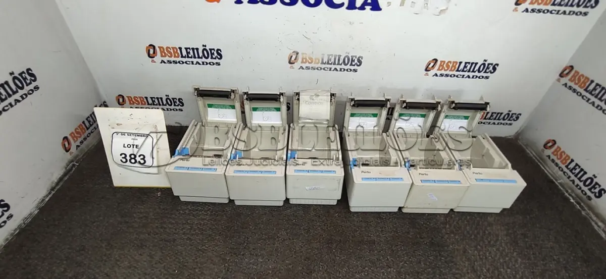 LOTE 383 - 06 IMPRESSORAS DE CUPOM MARCA PERTO. (NO ESTADO) ATENÇÃO! FAZER A VISITAÇÃO ANTES DE ARREMATAR, NÃO SABEMOS SE FUNCIONA, LEILÃO NÃO TEM GARANTIA E NEM DEVOLUÇÃO, SUJEITO A POSSÍVEIS AVARIAS VISÍVEIS/OCULTAS E/OU AUSÊNCIA DE COMPONENTES.