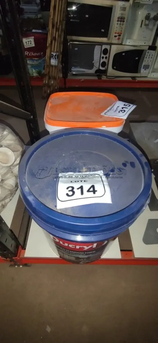 LOTE 314 - 01 BALDE DE TINTA ACRÍLICA NA COR ROSA NUDE DE 18L MARCA DUCRYL. (NO ESTADO) ATENÇÃO! FAZER A VISITAÇÃO ANTES DE ARREMATAR, NÃO SABEMOS SE FUNCIONA, LEILÃO NÃO TEM GARANTIA E NEM DEVOLUÇÃO, SUJEITO A POSSÍVEIS AVARIAS VISÍVEIS/OCULTAS E/OU AUSÊNCIA DE COMPONENTES.
