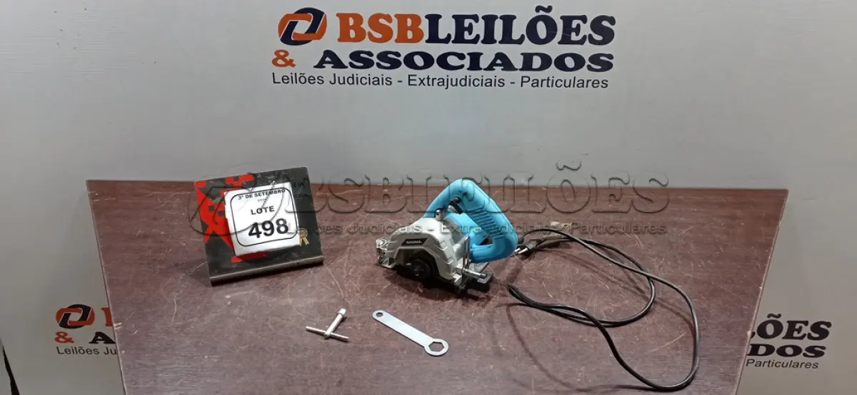 LOTE 498 - 01 SERRA MÁRMORE 220V. (NO ESTADO) ATENÇÃO! FAZER A VISITAÇÃO ANTES DE ARREMATAR, NÃO SABEMOS SE FUNCIONA, LEILÃO NÃO TEM GARANTIA E NEM DEVOLUÇÃO, SUJEITO A POSSÍVEIS AVARIAS VISÍVEIS/OCULTAS E/OU AUSÊNCIA DE COMPONENTES.