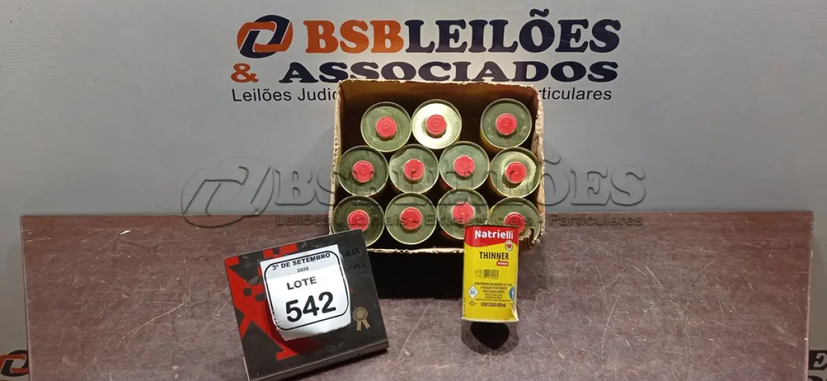 LOTE 542 - 12 LATAS DE THINNER PREMIUM DE 450ML CADA MARCA NATRIELLI. (NO ESTADO) ATENÇÃO! FAZER A VISITAÇÃO ANTES DE ARREMATAR, NÃO SABEMOS SE FUNCIONA, LEILÃO NÃO TEM GARANTIA E NEM DEVOLUÇÃO, SUJEITO A POSSÍVEIS AVARIAS VISÍVEIS/OCULTAS E/OU AUSÊNCIA DE COMPONENTES.