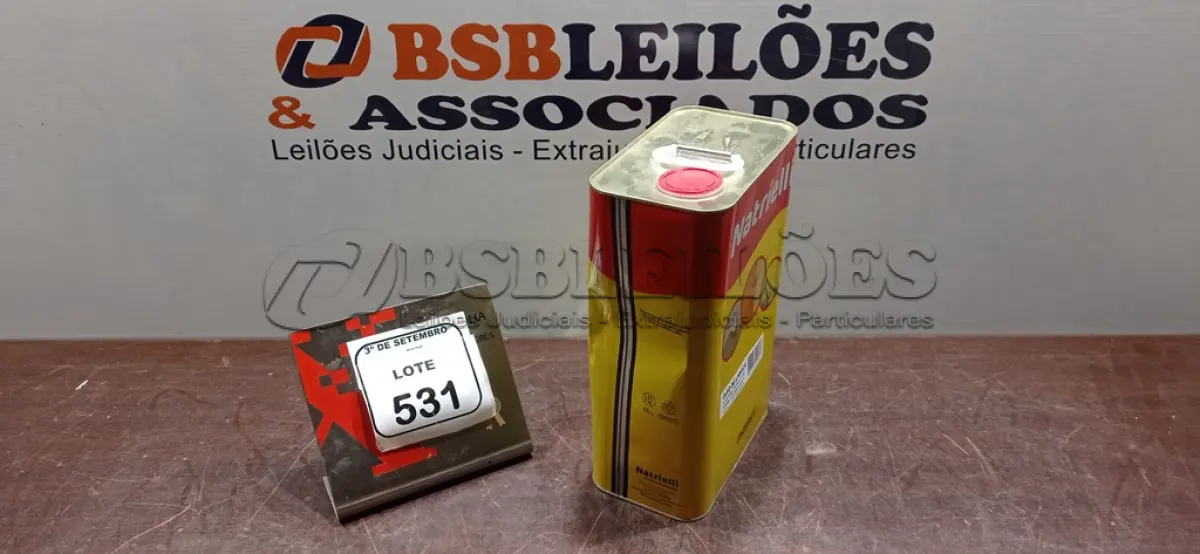 LOTE 531 - 01 LATA DE ÓLEO DE LINHAÇA DE 5L MARCA NATRIELLI. (NO ESTADO) ATENÇÃO! FAZER A VISITAÇÃO ANTES DE ARREMATAR, NÃO SABEMOS SE FUNCIONA, LEILÃO NÃO TEM GARANTIA E NEM DEVOLUÇÃO, SUJEITO A POSSÍVEIS AVARIAS VISÍVEIS/OCULTAS E/OU AUSÊNCIA DE COMPONENTES. BSB LEILÕES. (NO ESTADO) ATENÇÃO! FAZER A VISITAÇÃO ANTES DE ARREMATAR, NÃO SABEMOS SE FUNCIONA, LEILÃO NÃO TEM GARANTIA E NEM DEVOLUÇÃO, SUJEITO A POSSÍVEIS AVARIAS VISÍVEIS/OCULTAS E/OU AUSÊNCIA DE COMPONENTES.