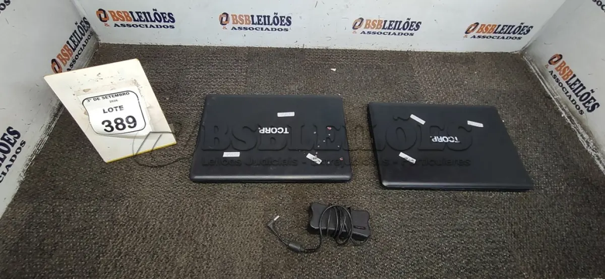 LOTE 389 - 02 NOTEBOOKS MARCA TCORP SEM FONTE. (NO ESTADO) ATENÇÃO! FAZER A VISITAÇÃO ANTES DE ARREMATAR, NÃO SABEMOS SE FUNCIONA, LEILÃO NÃO TEM GARANTIA E NEM DEVOLUÇÃO, SUJEITO A POSSÍVEIS AVARIAS VISÍVEIS/OCULTAS E/OU AUSÊNCIA DE COMPONENTES.