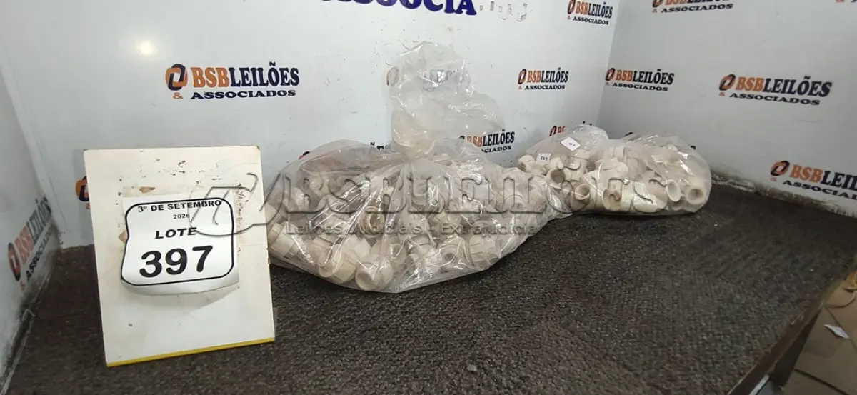 LOTE 397 - 01 LOTE COM VÁRIOS TÊS ROSÁVEL DE 1‘’ 3/4. (NO ESTADO) ATENÇÃO! FAZER A VISITAÇÃO ANTES DE ARREMATAR, NÃO SABEMOS SE FUNCIONA, LEILÃO NÃO TEM GARANTIA E NEM DEVOLUÇÃO, SUJEITO A POSSÍVEIS AVARIAS VISÍVEIS/OCULTAS E/OU AUSÊNCIA DE COMPONENTES.